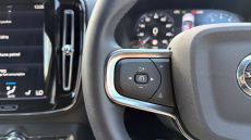 Volvo Xc40 2.0 B4P R DESIGN Pro 5dr Auto [7 speed] Petrol Estate